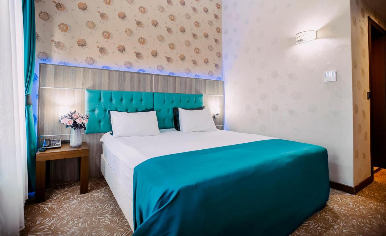 Highway Otel Elmalık Exterior foto